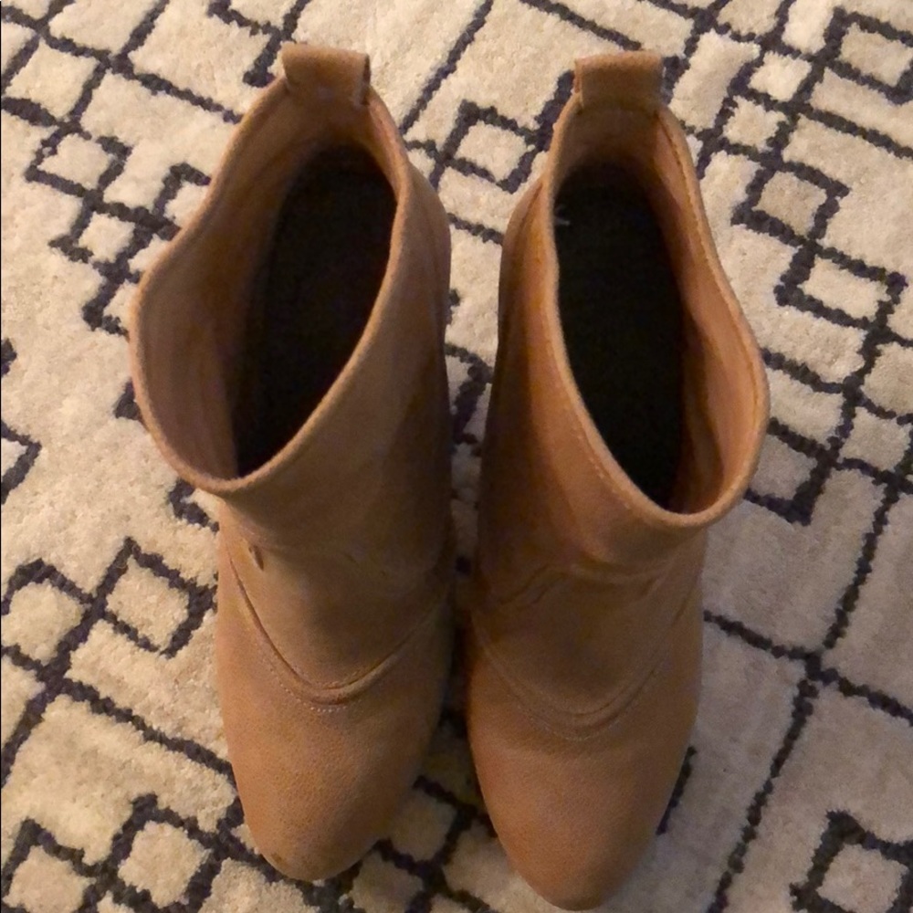 Joie Booties - Picture 4 of 5